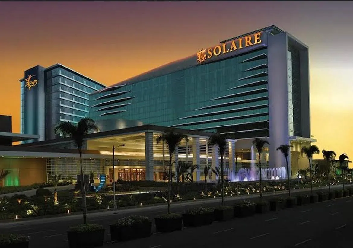1Brfacing Manilabay Sunsetnear Okada Solaire 1Park Apartment